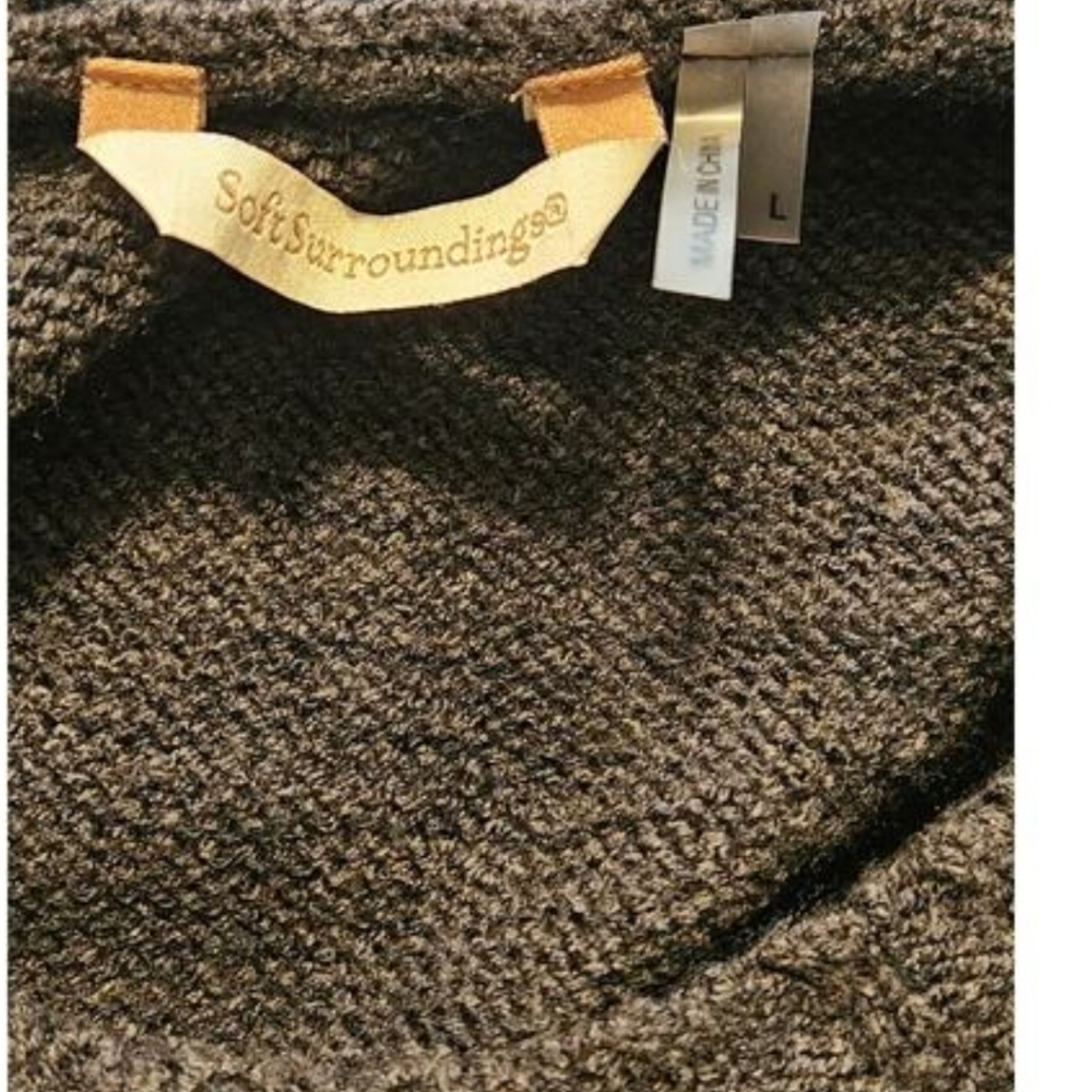 Soft Surroundings Charcoal and Fringed Bottom - Picture 3 of 5